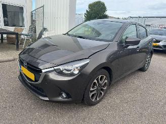 Voiture accidenté Mazda 2 1.5 Skyactiv-G Skylease GT 2016/4