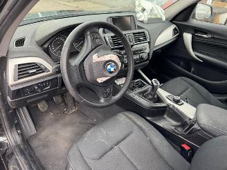 BMW 1-serie 118i Essential picture 10
