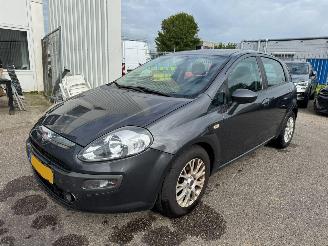 Voiture accidenté Fiat Punto Evo 1.4-16V Multiair Emotion 2010/1