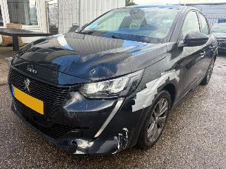 Unfallwagen Peugeot e-208 EV Active Pack 50 kWh 136 PK 2022/11