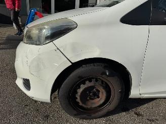 Toyota Yaris 1.0 VVT-i Aspiration picture 2