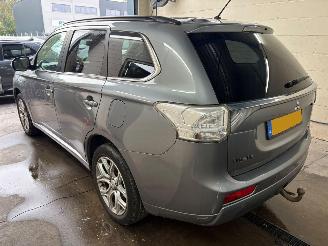 Mitsubishi Outlander 2.0 PHEV instyle picture 2