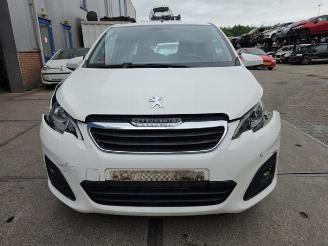 Peugeot 108 108, Hatchback, 2014 1.0 12V VVT-i picture 1