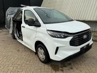 Vrakbiler auto Ford Transit Transit Custom, Van, 2023 2.0 EcoBlue 136 2024/12