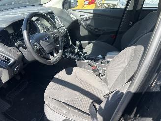 Ford Focus 1.0 TITANIUM EDITION picture 5