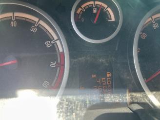 Opel Corsa 1.2 16V DESIGN EDITION picture 8