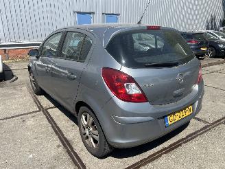 Opel Corsa 1.2 16V DESIGN EDITION picture 4