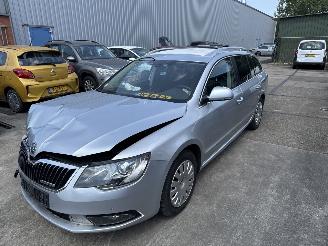 Skoda Superb 1.6 TDI  Ambition picture 4