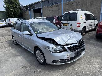 Skoda Superb 1.6 TDI  Ambition picture 3