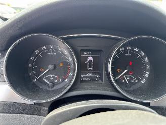 Skoda Superb 1.6 TDI  Ambition picture 9