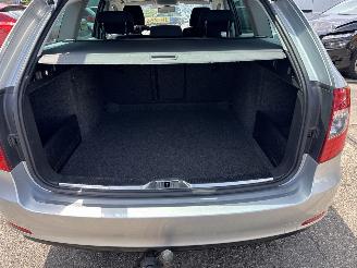 Skoda Superb 1.6 TDI  Ambition picture 11