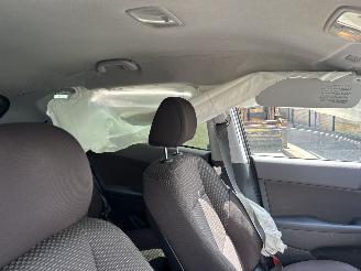 Hyundai I-30 1.6 I DYNAMIC LUXE picture 7