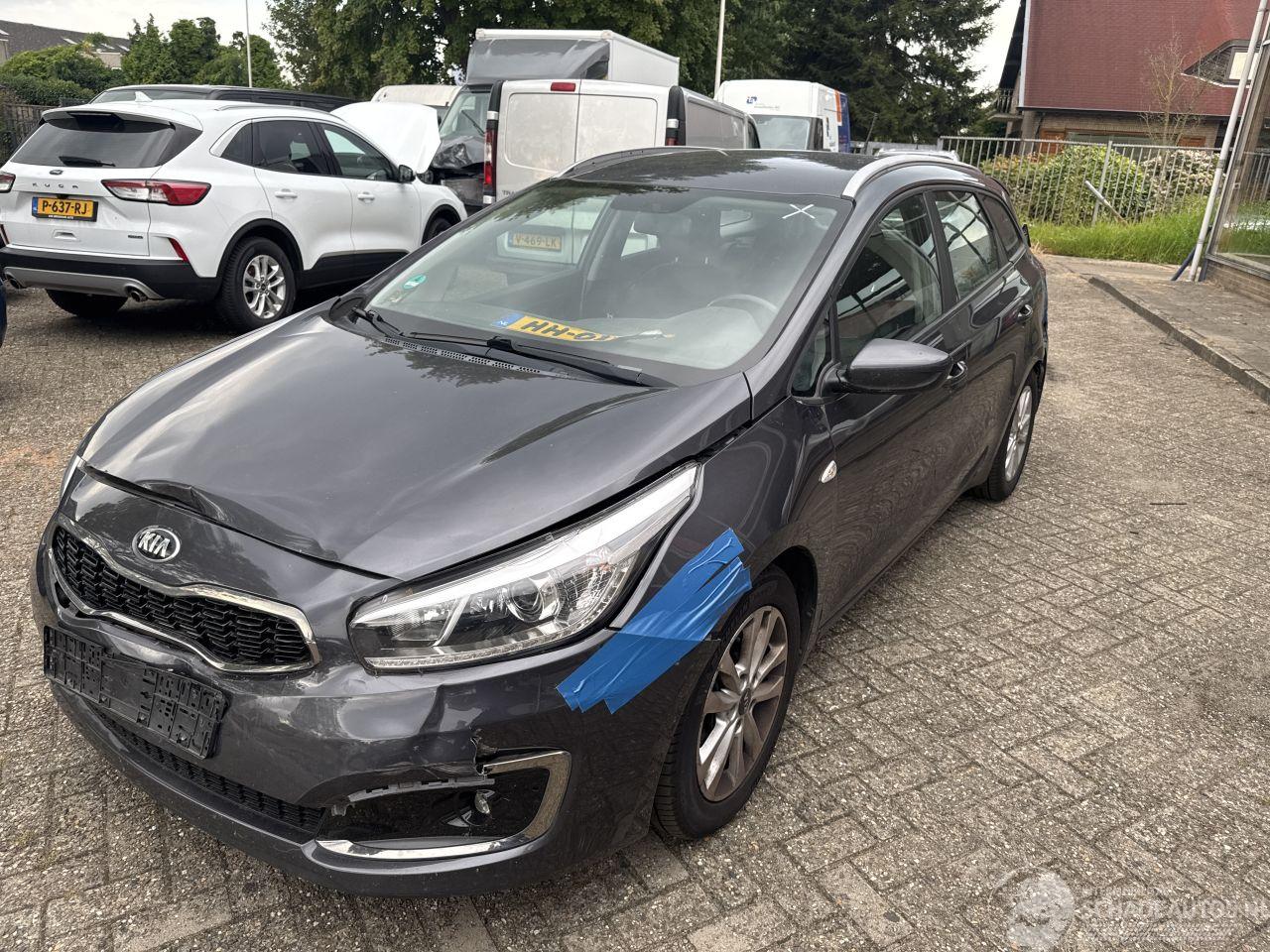Kia Cee d 1.6 GDI  First Edition