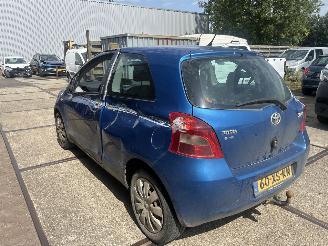 Toyota Yaris 1.3 VVTI SOL picture 4