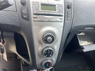 Toyota Yaris 1.3 VVTI SOL picture 7