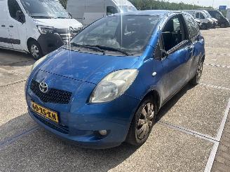 Toyota Yaris 1.3 VVTI SOL picture 3