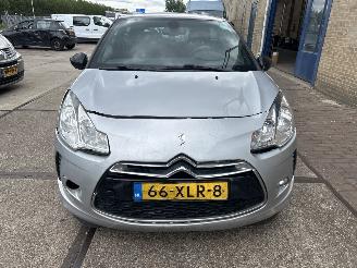 Citroën DS3 1.6 E-HDI SO CHIC picture 5