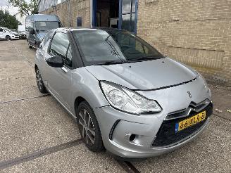 Citroën DS3 1.6 E-HDI SO CHIC picture 4