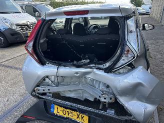 Toyota Aygo 1.0 VVT-I X-FUN picture 6