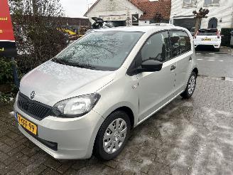 damaged passenger cars Skoda Citigo 1.0 GREENTECH ARCTIC 2013/4