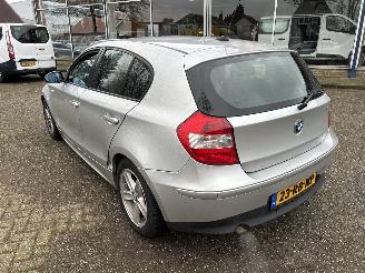 BMW 1-serie 116 I HIGH EXECUTIVE picture 3