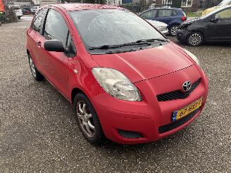 krockskadad bil auto Toyota Yaris 1.0 VVTI ACCES 2009/1