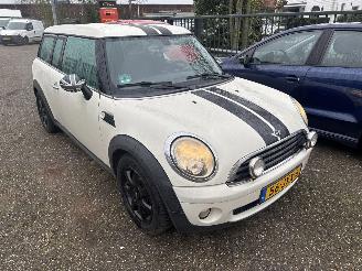 damaged passenger cars Mini One CLUBMAN  1.4 Business Line 2009/10
