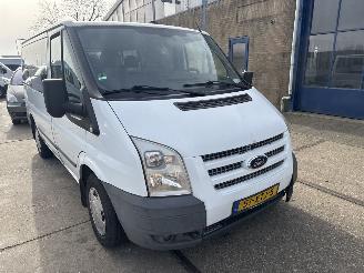 krockskadad bil auto Ford Transit KOMBI  300 S  2.2 TDci  Ambienta  9 PERSOONS 2012/8