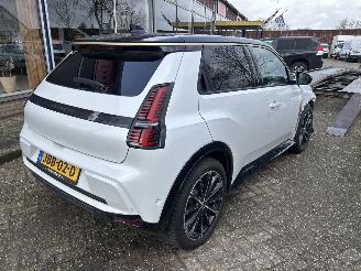 Schadeauto Renault 5 COMFORT RANGE ICONIC CINQ 52KWH 2024/12