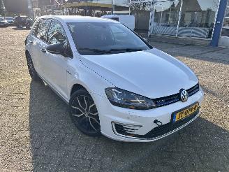 Coche accidentado Volkswagen Golf 1.4 TSI GTE 2015/3