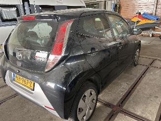 Avarii autoturisme Toyota Aygo 1.0 VVT-I  X-PLAY 2015/11