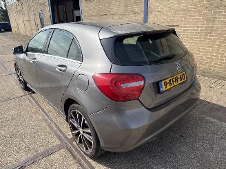 skadebil auto Mercedes A-klasse 180 Ambition 2013/3