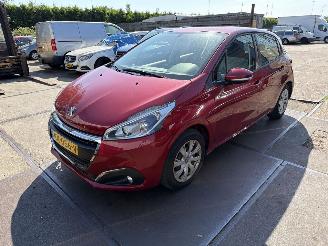 Peugeot 208 1.2 Pure Tech Blue Lion picture 1