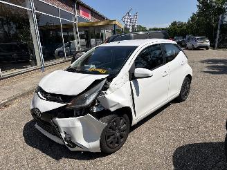 Toyota Aygo 1.0  VVT-I x play picture 4