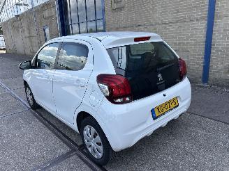 damaged passenger cars Peugeot 108 1.0 e-VTI TOP 2019/2