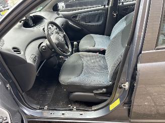 Toyota Yaris 1.3 VVT-I  TERRA picture 9
