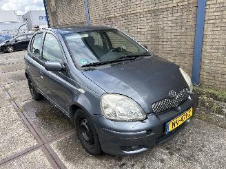 damaged passenger cars Toyota Yaris 1.3 VVT-I  TERRA 2005/12