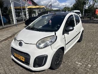 škoda osobní automobily Citroën C1 1.0 COLLECTION 2013/1
