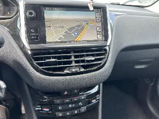 Peugeot 208 1.2  VTI ACTIVE picture 8