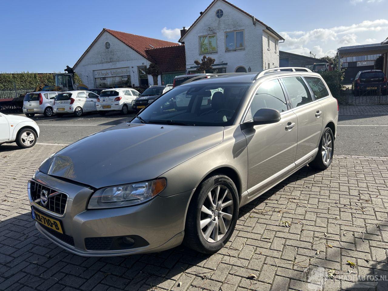 Volvo V-70 2.0 D3 SUMMUM