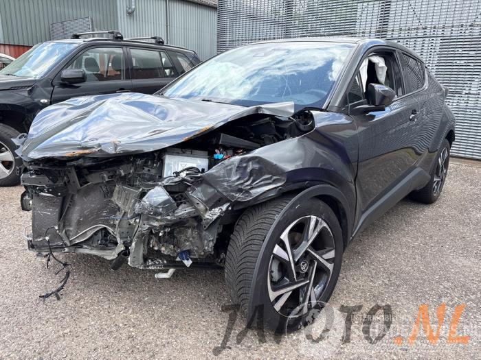 Toyota C-HR C-HR (X1,X5), SUV, 2016 1.8 16V Hybrid