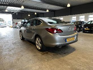 Opel Astra 1.4 Turbo Design Edition picture 3