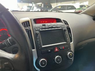 Kia Cee d 1.4 CVVT Navigator Plus Pack NL NAP! picture 24