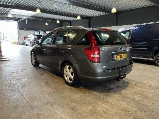 Kia Cee d 1.4 CVVT Navigator Plus Pack NL NAP! picture 3