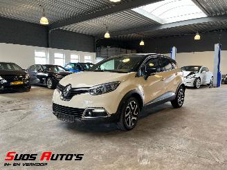 Damaged car Renault Captur 0.9 TCe Dynamique 1e Eigenaar 68.000 KM 2016/2