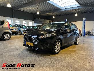 škoda osobní automobily Ford Fiesta 1.25 Titanium 2013/4