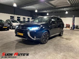 krockskadad bil auto Mitsubishi Outlander 2.0 PHEV instyle NL NAP! 2015/12