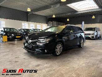 Unfallwagen Toyota Auris 1.8 Hybrid NAP! 2016/6