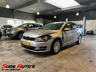 Unfallwagen Volkswagen Golf 1.6 TDI Comfortline NAP! 2013/7