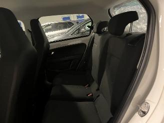 Volkswagen Up! 1.0 move up! BlueMotion picture 12